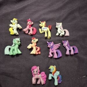 My little ponys figures